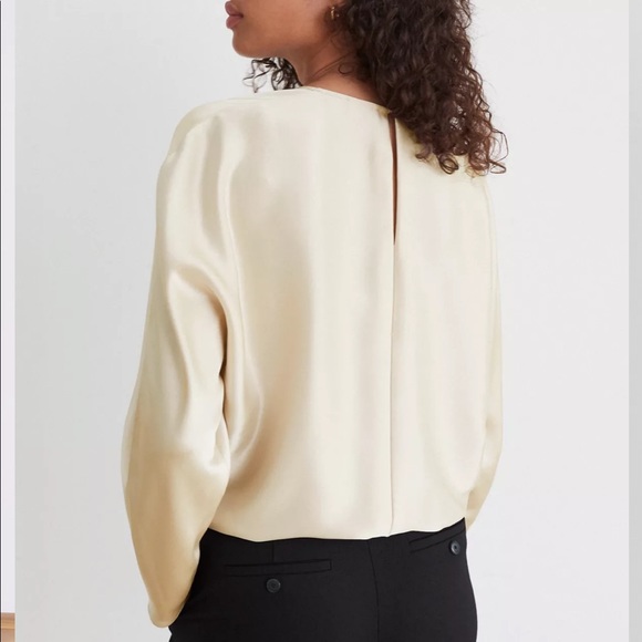 Babaton Laval Blouse - Picture 2 of 10